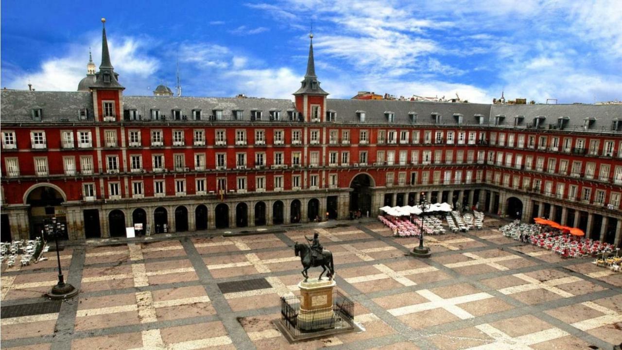 Ferienwohnung Buhardilla En La Calle Mayor... Centrico Y Con A/A Madrid Exterior foto